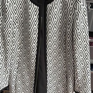 Geometric Tahari Black and White Women's Jacket